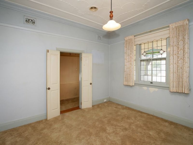 Photo - 10 Salmon Street, Wagga Wagga NSW 2650 - Image 6