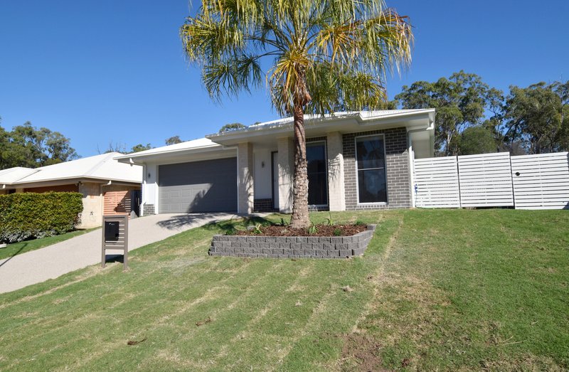 Photo - 10 Salt Court, Boyne Island QLD 4680 - Image 3