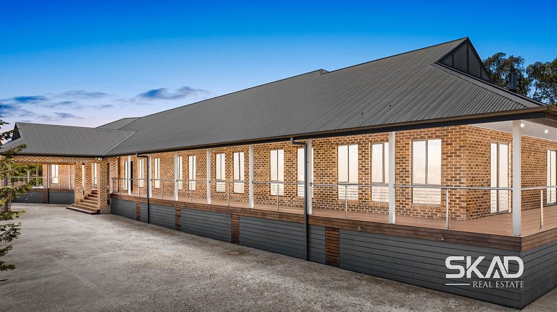 Photo - 10 Sanctuary Rise, Mickleham VIC 3064 - Image 24