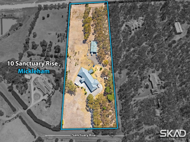 Photo - 10 Sanctuary Rise, Mickleham VIC 3064 - Image 28