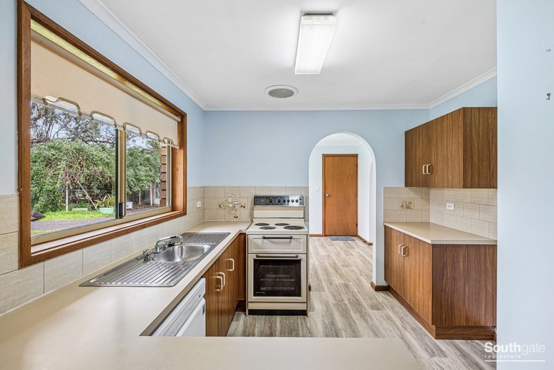 Photo - 10 Sand Road, Mclaren Vale SA 5171 - Image 4