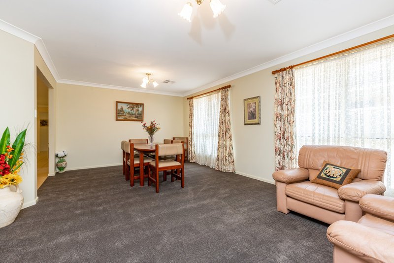 Photo - 10 Sandalyn Avenue, Thornton NSW 2322 - Image 4