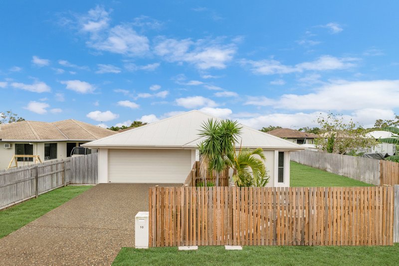 10 Sanderling Circuit, Kelso QLD 4815