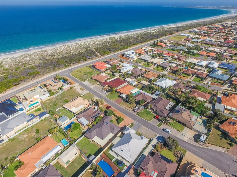 Photo - 10 Sandown Close, Tarcoola Beach WA 6530 - Image 14