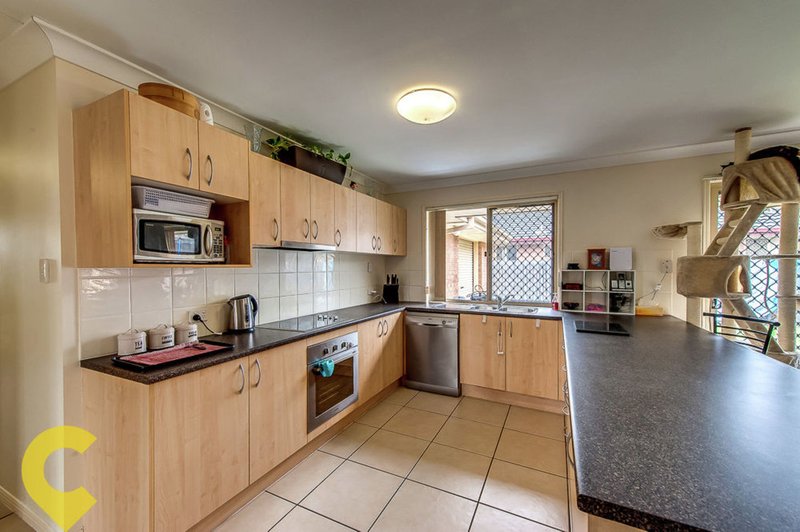 Photo - 10 Sands Court, Collingwood Park QLD 4301 - Image 2