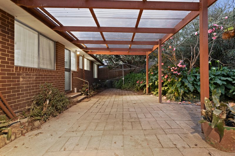 Photo - 10 Santa Barbara Drive, Frankston VIC 3199 - Image 17