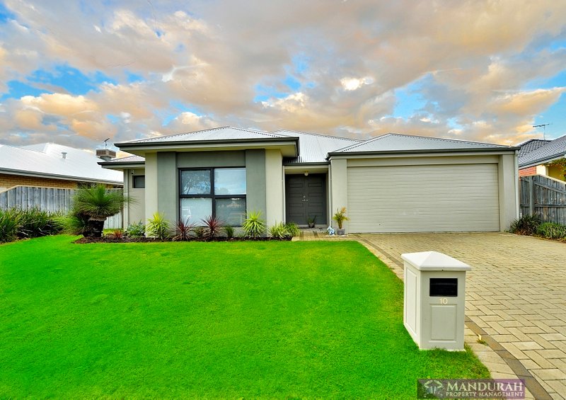 10 Santalum Circus, Halls Head WA 6210