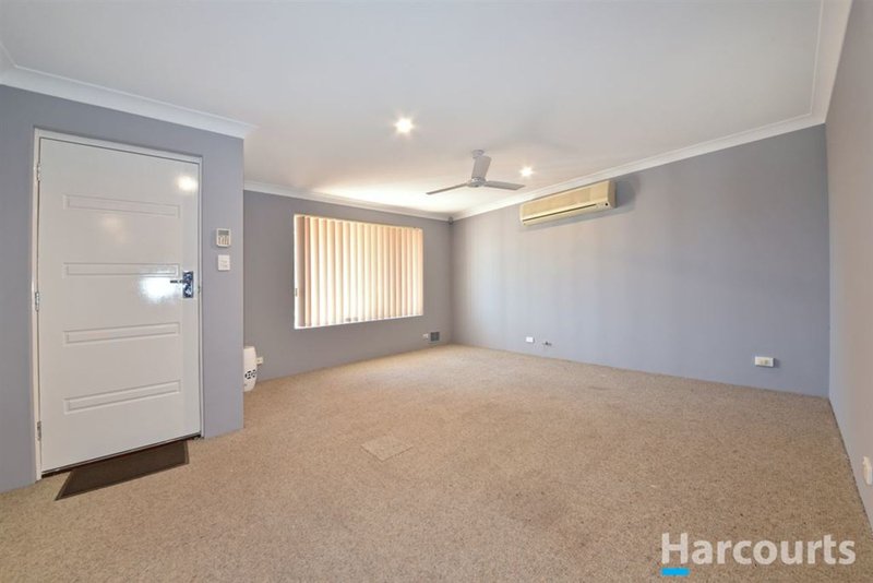 Photo - 10 Sapling Way, Hocking WA 6065 - Image 4