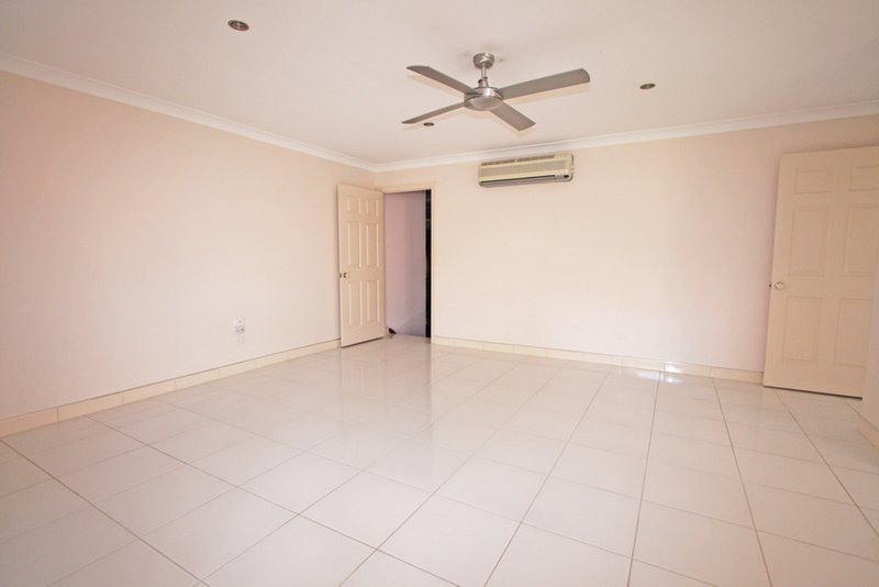 Photo - 10 Sassafras Drive, Ashmore QLD 4214 - Image 10