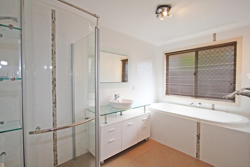 Photo - 10 Sassafras Drive, Ashmore QLD 4214 - Image 13