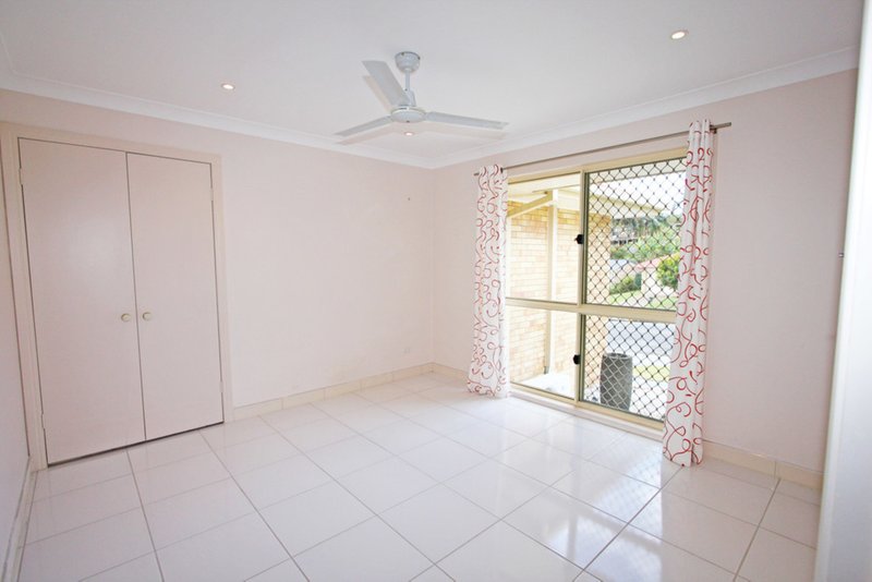 Photo - 10 Sassafras Drive, Ashmore QLD 4214 - Image 16