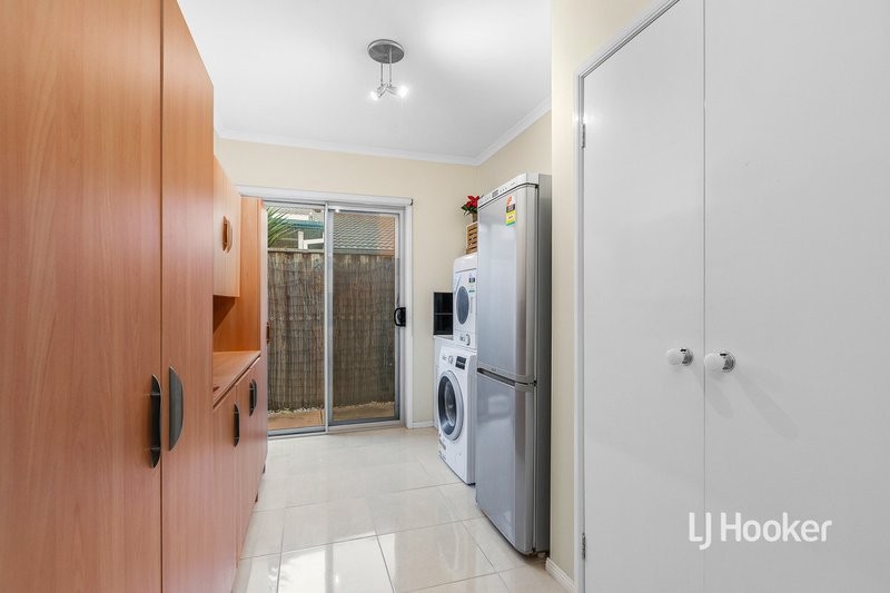 Photo - 10 Sassari Court, Point Cook VIC 3030 - Image 20