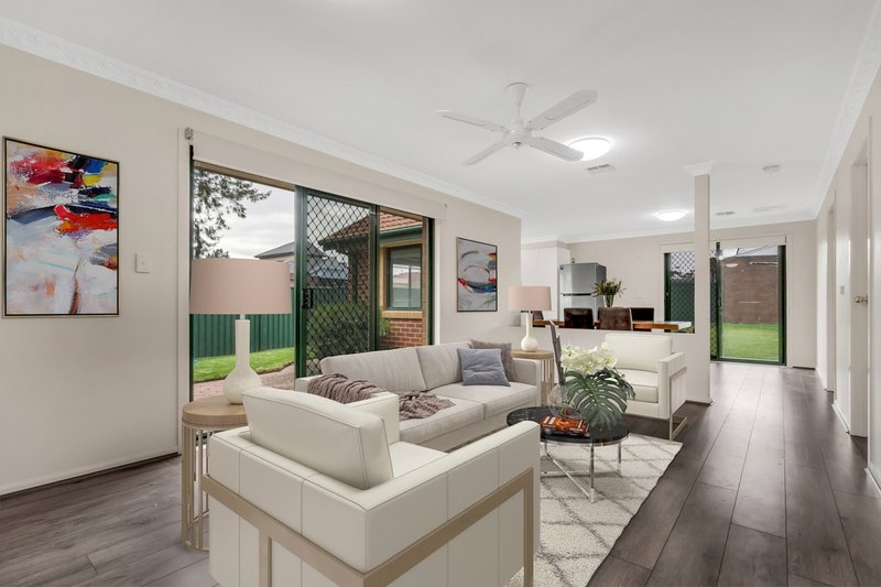 Photo - 10 Satterly Way, Roxburgh Park VIC 3064 - Image 5