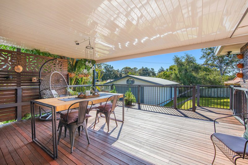 Photo - 10 Saturday Street, Tuggerawong NSW 2259 - Image 2