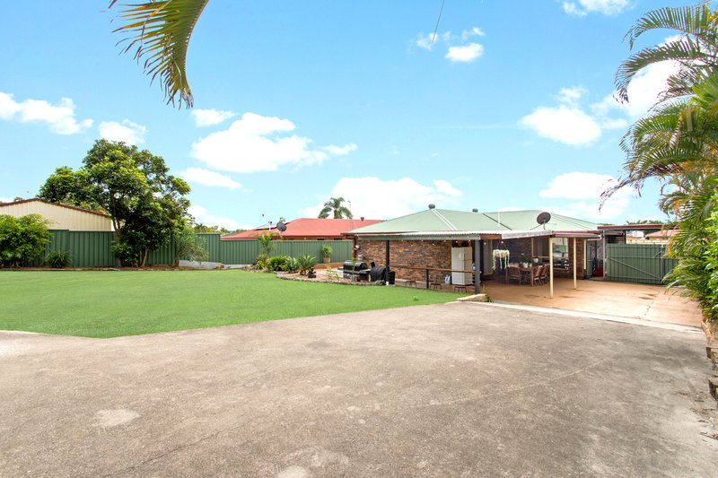 Photo - 10 Scarletti Court, Burpengary QLD 4505 - Image 14