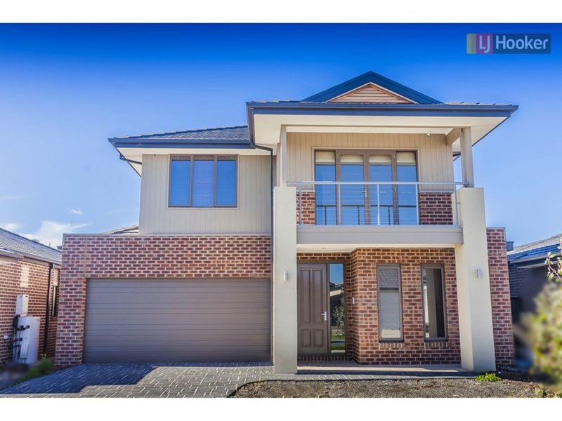 10 Scoria Circuit, Craigieburn VIC 3064