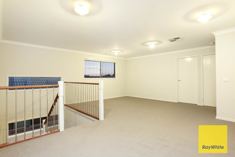 Photo - 10 Seacoast Street, Point Cook VIC 3030 - Image 9