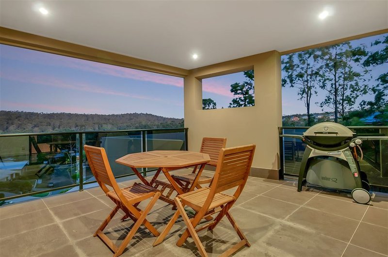 Photo - 10 Seanna Place, Brookwater QLD 4300 - Image 15