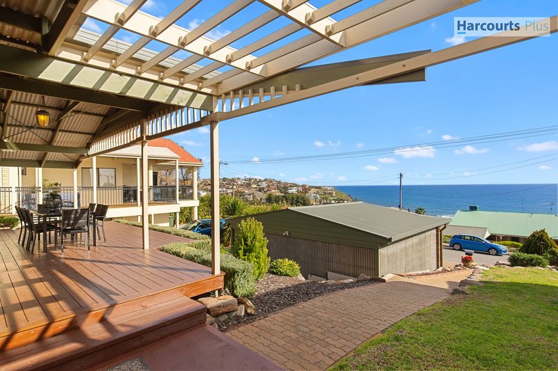 Photo - 10 Seaview Avenue, Hallett Cove SA 5158 - Image 18