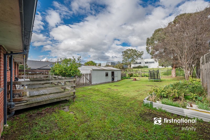 Photo - 10 Sellick Drive, Croydon VIC 3136 - Image 7