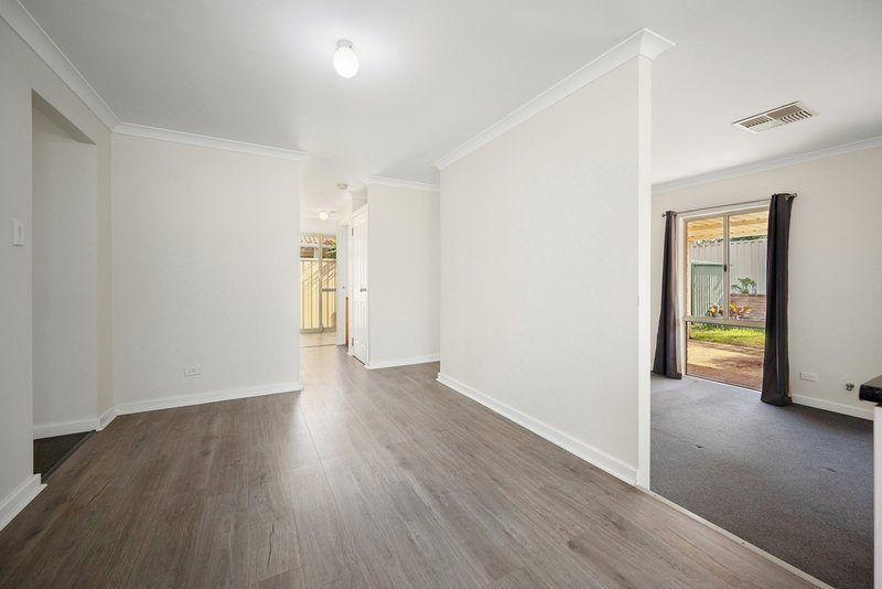 Photo - 10 Sennet Lane, Warnbro WA 6169 - Image 12