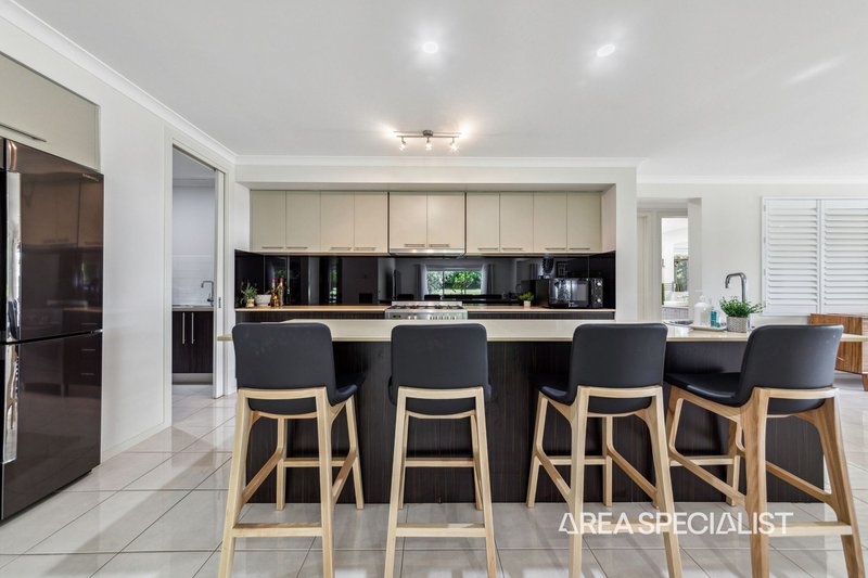 Photo - 10 Settlers Rise, Drouin VIC 3818 - Image 6