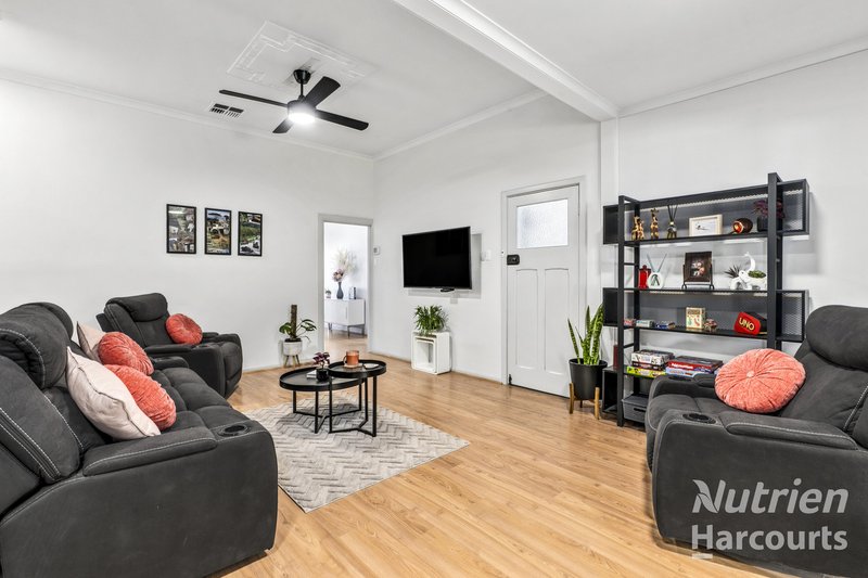 Photo - 10 Seventeenth Street, Renmark SA 5341 - Image 7