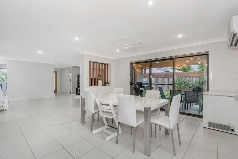 Photo - 10 Severn Street, Coomera QLD 4209 - Image 6