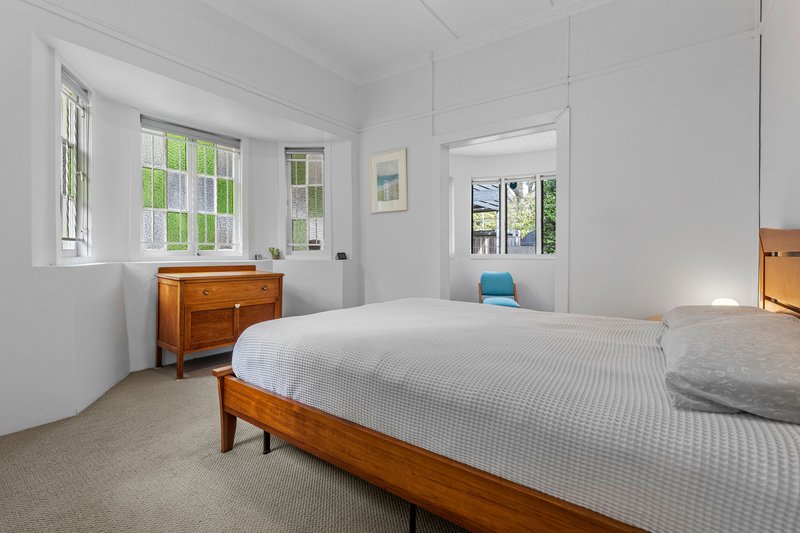 Photo - 10 Shaw Place, Wynnum West QLD 4178 - Image 7