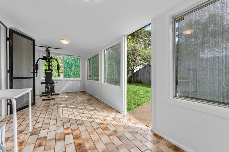 Photo - 10 Shaw Place, Wynnum West QLD 4178 - Image 12