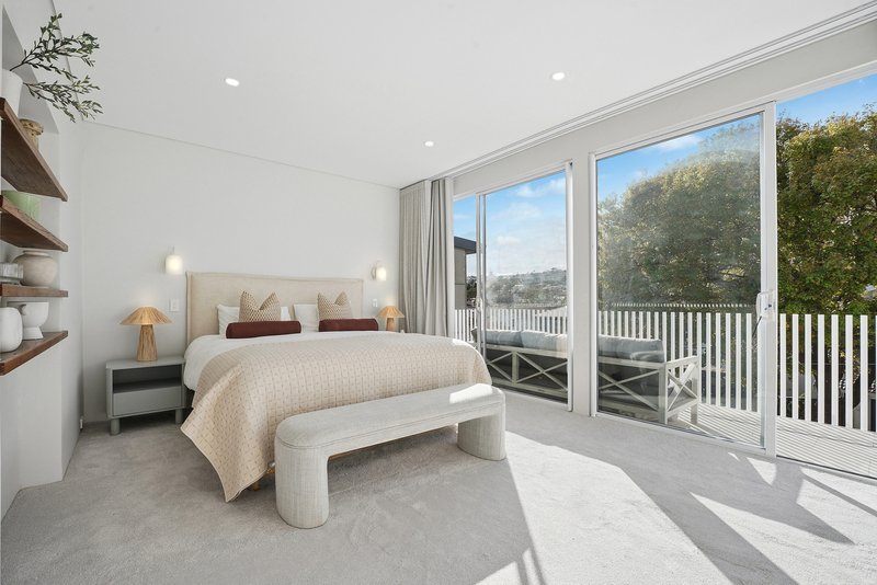 Photo - 10 Shaw Street, North Bondi NSW 2026 - Image 8