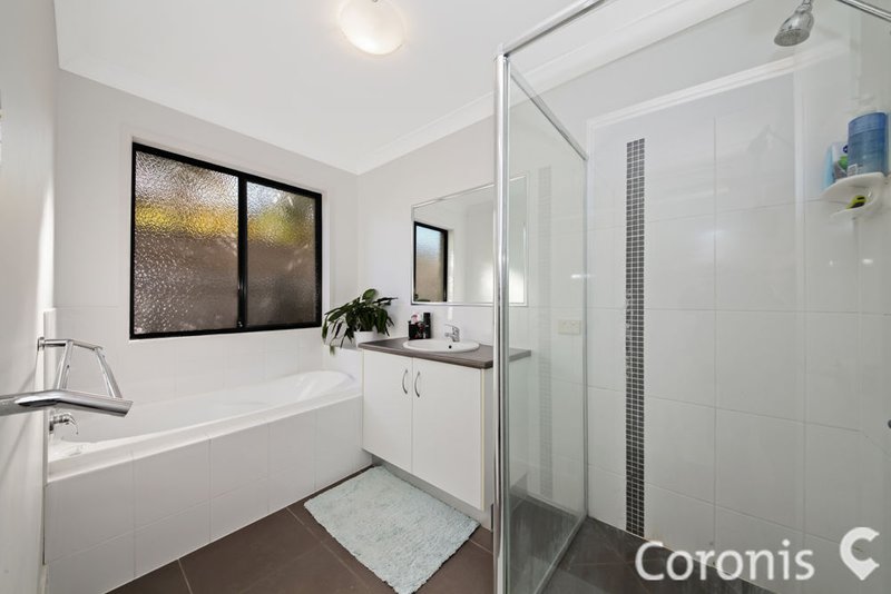 Photo - 10 Sheave Street, Birtinya QLD 4575 - Image 9