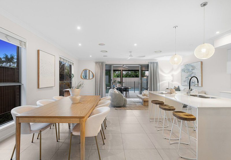 Photo - 10 Shelley Street, Cannon Hill QLD 4170 - Image 4