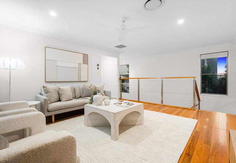 Photo - 10 Shelley Street, Cannon Hill QLD 4170 - Image 12