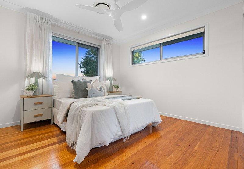 Photo - 10 Shelley Street, Cannon Hill QLD 4170 - Image 15