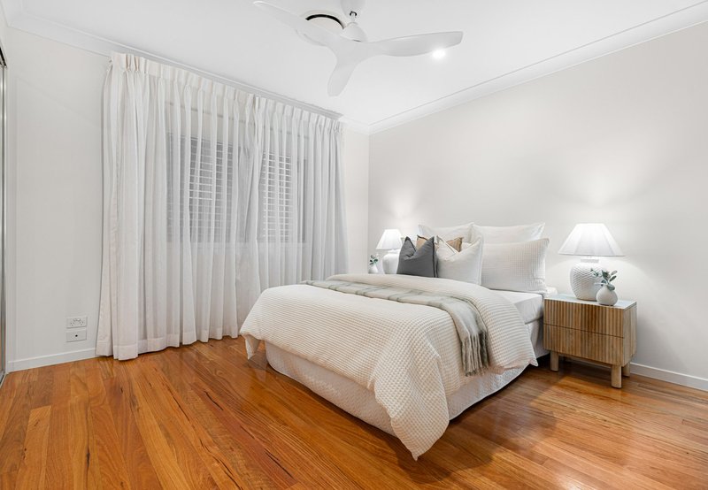 Photo - 10 Shelley Street, Cannon Hill QLD 4170 - Image 18