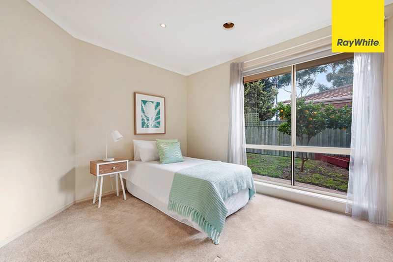 Photo - 10 Sheridan Way, Roxburgh Park VIC 3064 - Image 11