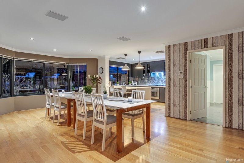 Photo - 10 Sheringham Retreat, Currambine WA 6028 - Image 2