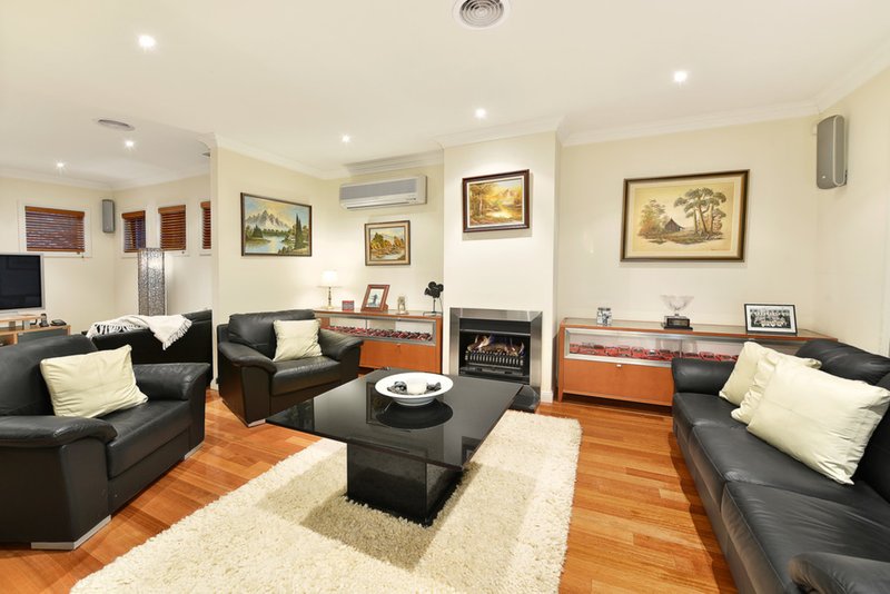 Photo - 10 Shore Grove, Coburg North VIC 3058 - Image 3