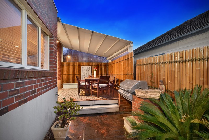 Photo - 10 Shore Grove, Coburg North VIC 3058 - Image 10