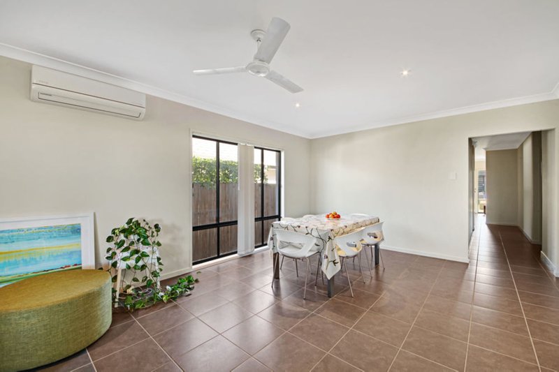 Photo - 10 Shoreacres Street, North Lakes QLD 4509 - Image 10