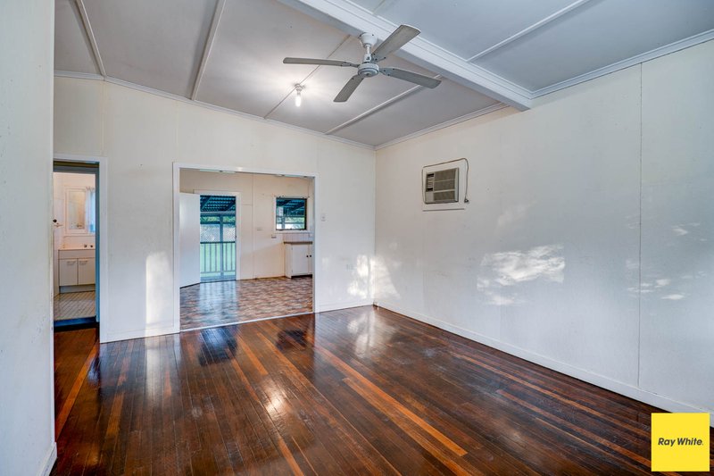 Photo - 10 Short Street, Esk QLD 4312 - Image 3