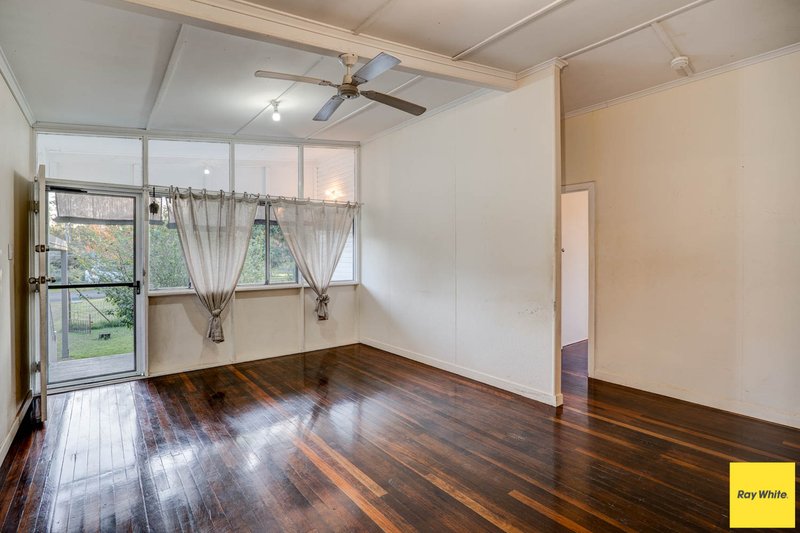 Photo - 10 Short Street, Esk QLD 4312 - Image 7