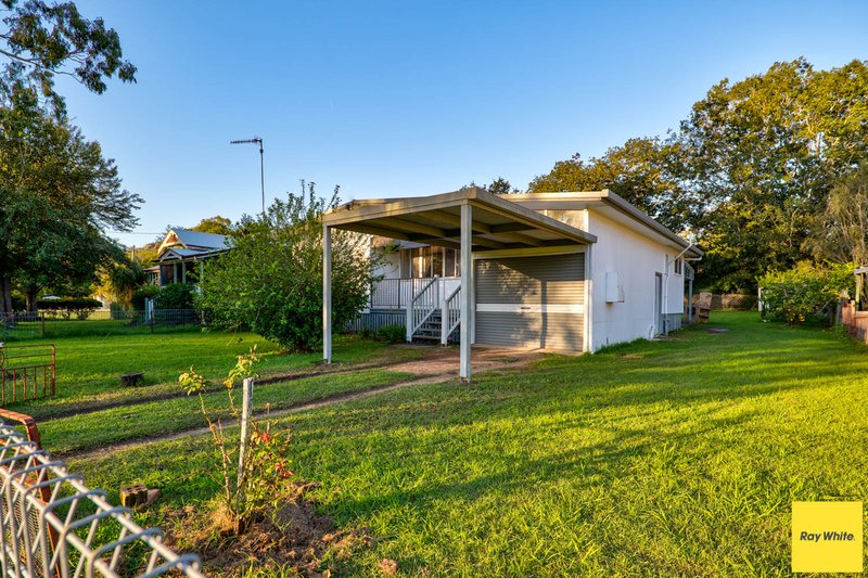 Photo - 10 Short Street, Esk QLD 4312 - Image 15