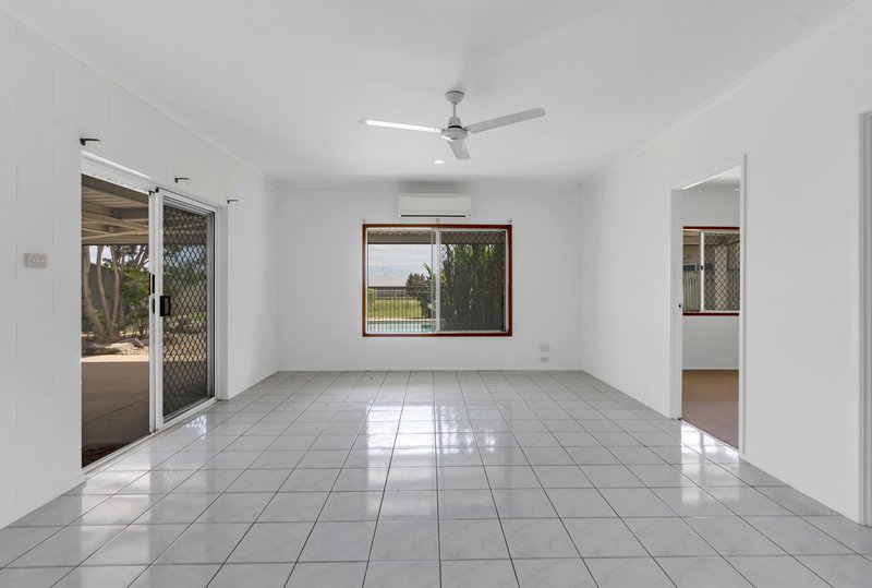 Photo - 10 Sidlaw Street, Smithfield QLD 4878 - Image 8