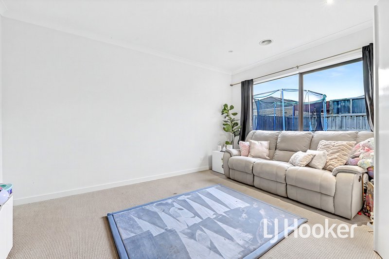 Photo - 10 Sikes Road, Clyde North VIC 3978 - Image 7