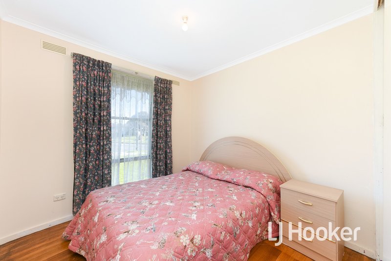 Photo - 10 Silvan Grove, Hampton Park VIC 3976 - Image 10