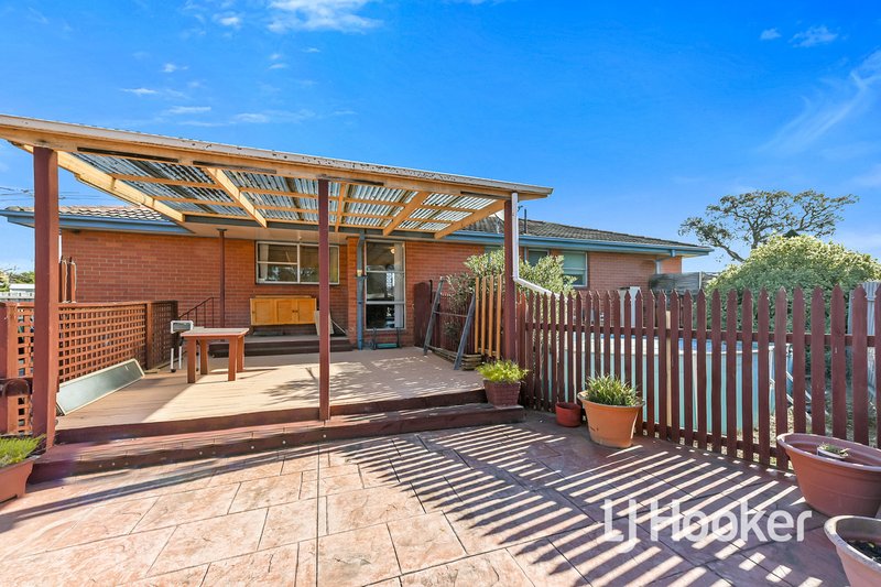 Photo - 10 Silvan Grove, Hampton Park VIC 3976 - Image 12