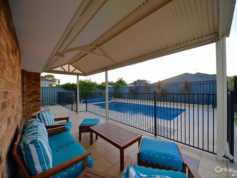 Photo - 10 Silvertop Circle , Warnbro WA 6169 - Image 19