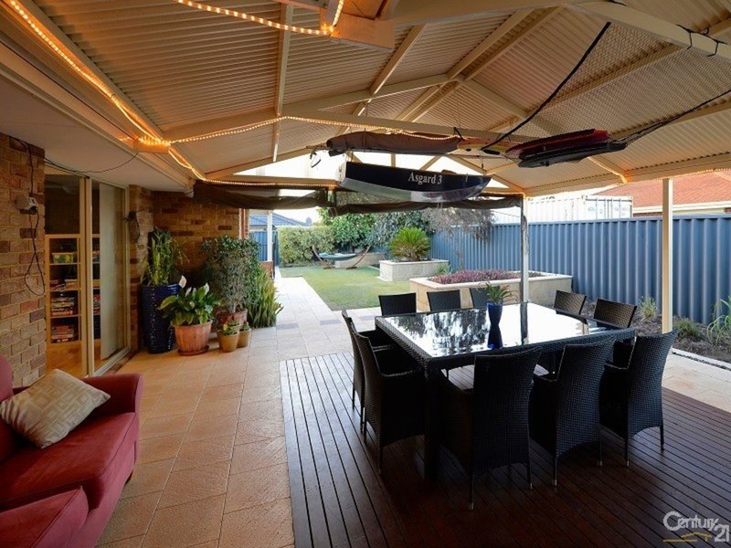 Photo - 10 Silvertop Circle , Warnbro WA 6169 - Image 23